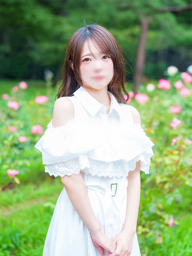 愛川みなみ
