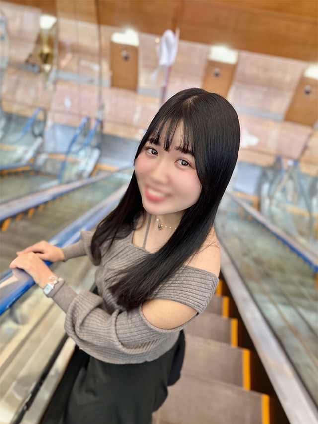 佐野ななみ